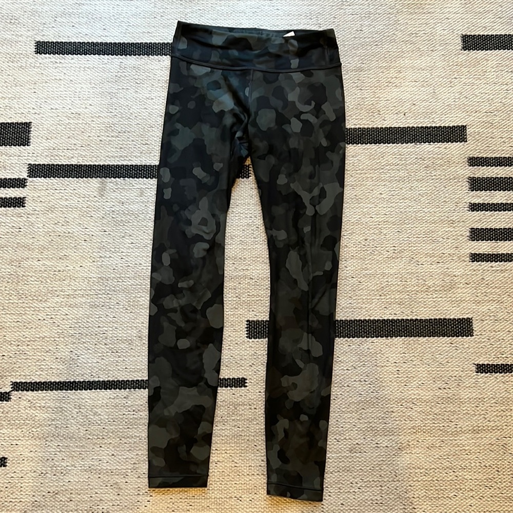 Athleta Girl printed chit chat tight